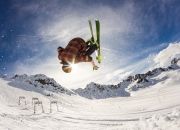 开云足球直播-世界排名争夺战之夜，英格拉姆赛后评分拉满，独舞时代的华丽序章