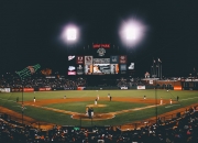 开云官网-班凯罗关键一击定乾坤，尼克斯全面碾压广厦队