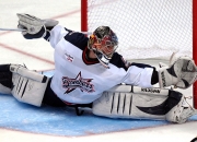 开云体育登录-红黑军团绝境逢生，莱万独扛大旗助AC米兰险胜马德里竞技