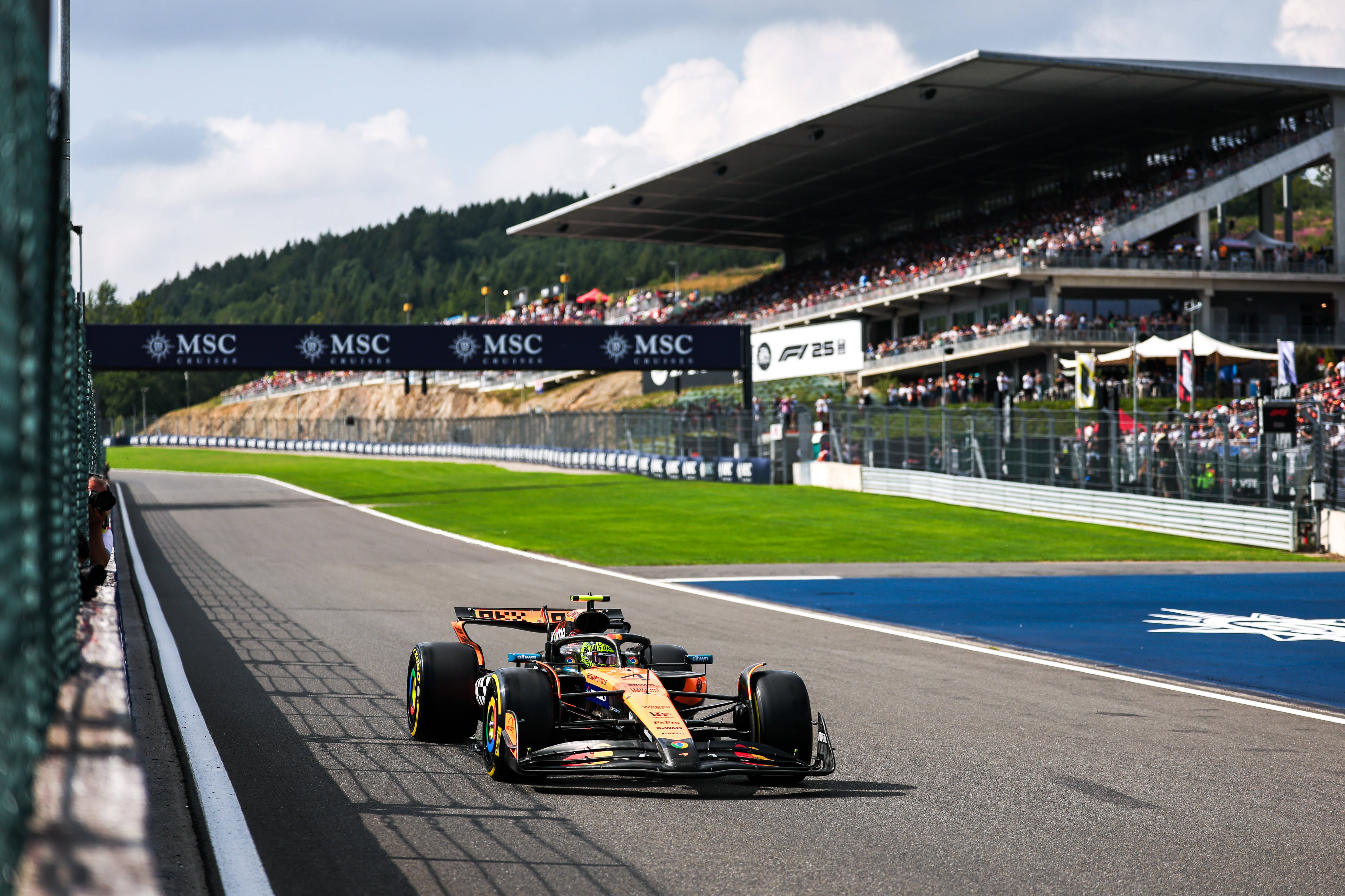 索伯车队轻取迈凯伦，汉密尔顿关键制胜的简单介绍