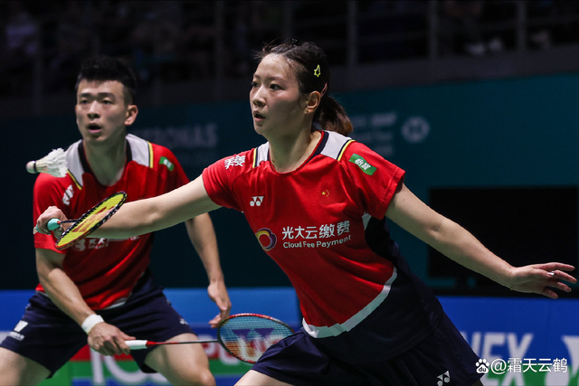 包含印度队完胜泰国队,黄鸭组合统治全场的词条 包含印度队完胜泰国队,黄鸭组合统治全场的词条