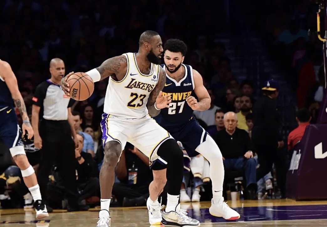 湖人击败掘金，继续保持对抗上风的简单介绍