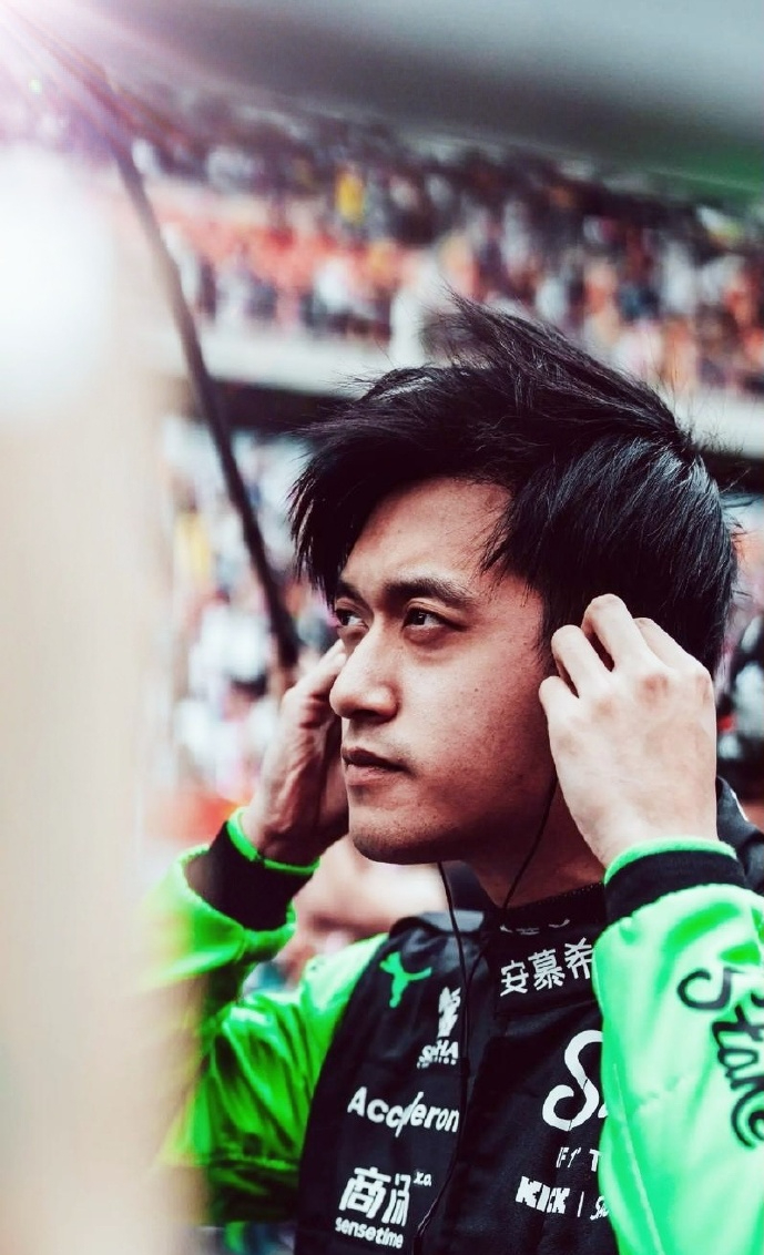 迈凯伦翻盘红牛二队，周冠宇高光表现的简单介绍