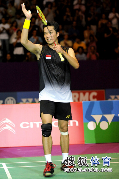 韩国羽毛球队险胜印尼羽毛球队，陶菲克三分雨点燃全场的简单介绍