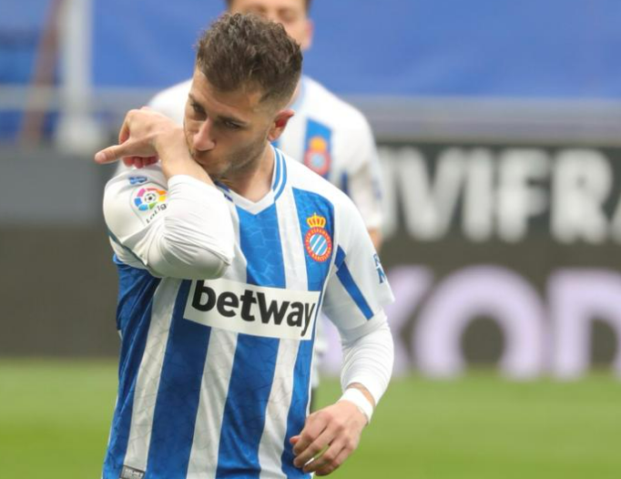 包含波兰乒乓球队爆冷法国乒乓球队，波尔完成帽子戏法的词条